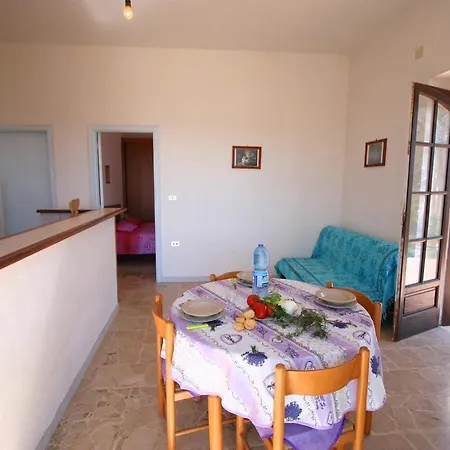 Mamie Small House Апартаменты